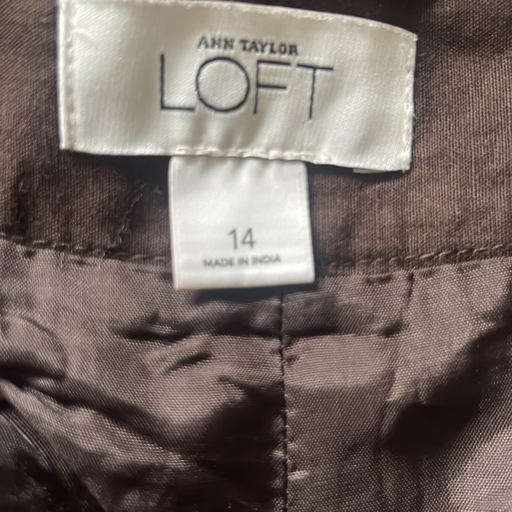 Loft Linen Blend Brown Bermuda Shorts Size 14 EUC - Picture 2 of 3